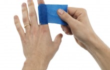 SoftFoam Blue hand_300dpi